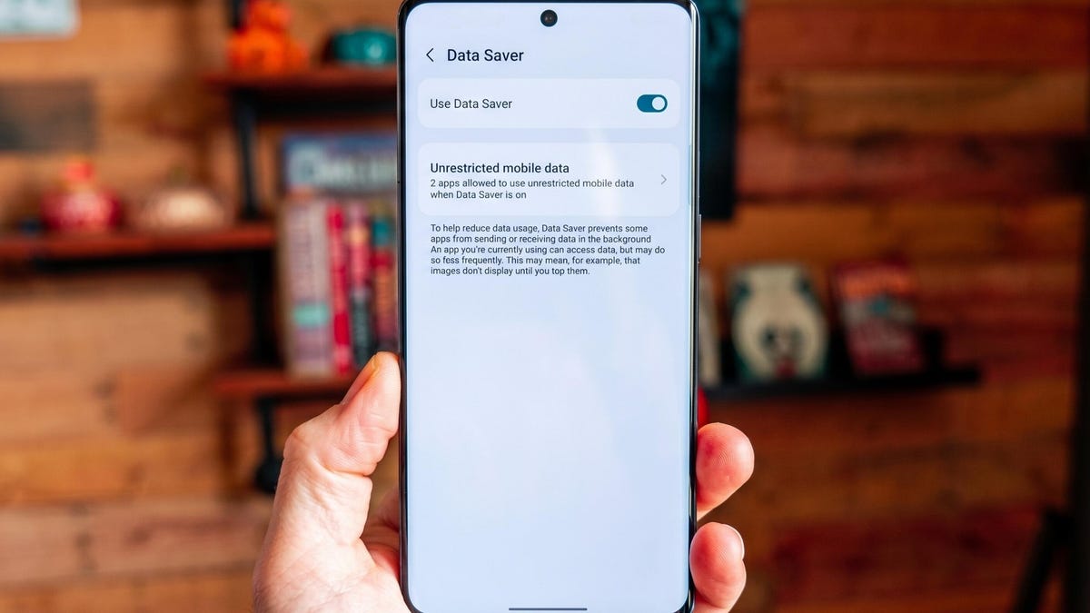 ZDNET: Activar Data Saver en Android evita cargos por exceso, según prueba de: qué ganan equipos