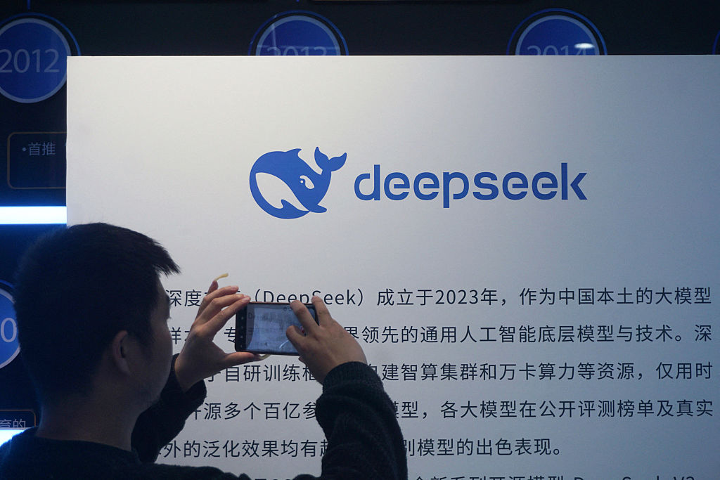 DeepSeek introduces new AI model V4, narrowing the gap with cutting-edge neural networks