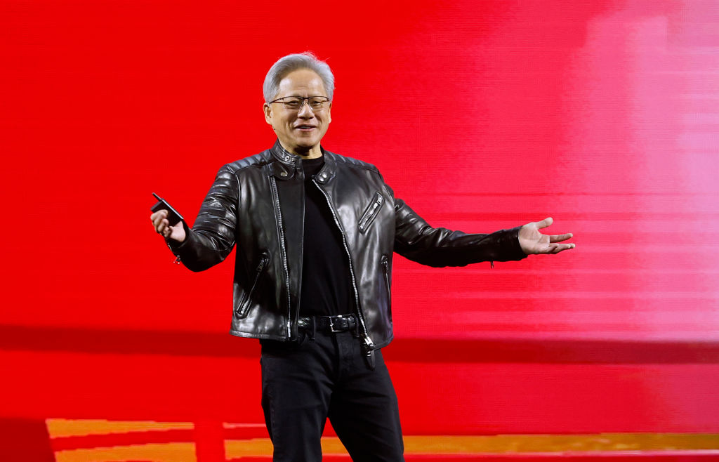 Генеральный директор NVIDIA Хуанг заявил, что ИИ создаёт «огромное количество» рабочих мест
