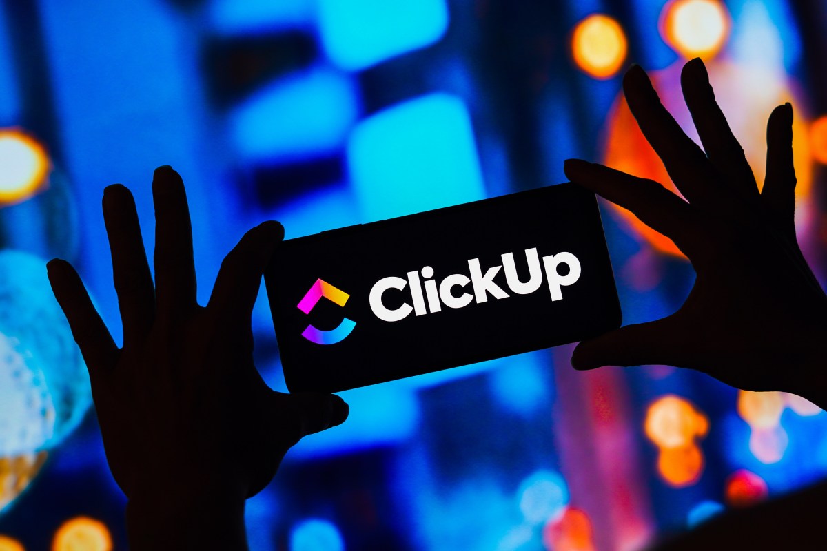ClickUp уволил 22% сотрудников и развернул около 3 000 внутренних AI‑агентов